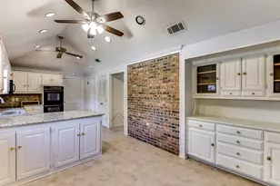 109 Kiowa Ln, Waxahachie, TX 75165 - Photo 17