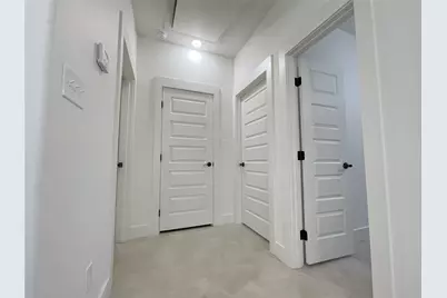 607 W Baker Street, Denison, TX 75020 - Photo 7