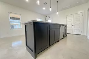 607 W Baker St, Denison, TX 75020 - Photo 5