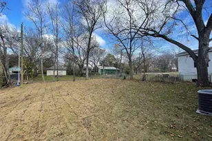 607 W Baker St, Denison, TX 75020 - Photo 19