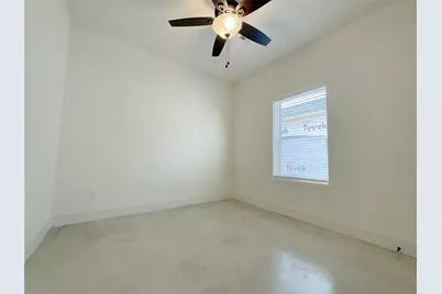 607 W Baker Street, Denison, TX 75020 - Photo 17