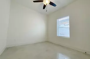 607 W Baker St, Denison, TX 75020 - Photo 17