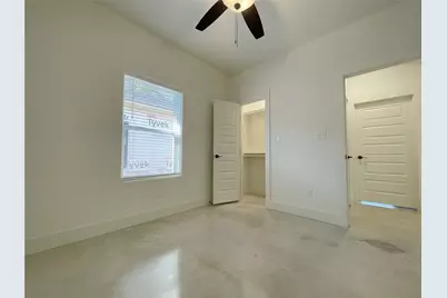 607 W Baker Street, Denison, TX 75020 - Photo 13