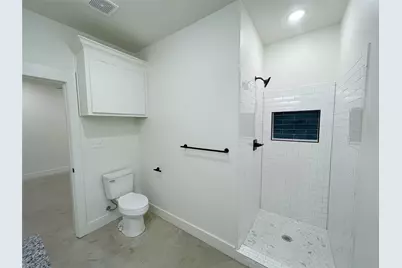 607 W Baker Street, Denison, TX 75020 - Photo 11