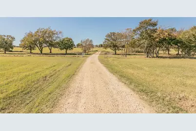 1799 Cottonwood Creek Road, Saint Jo, TX 76265 - Photo 21