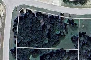 6101 Valderrama Dr, Cleburne, TX 76033 - Photo 1