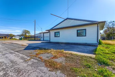 600 W Main Street, Whitesboro, TX 76273 - Photo 17