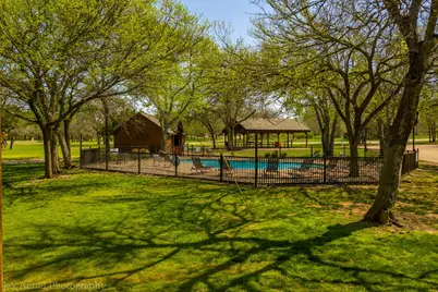 18062 Forrest Drive, Whitney, TX 76692 - Photo 19