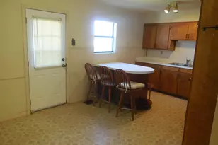 1003 W Plummer St, Eastland, TX 76448 - Photo 5