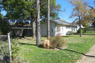 1003 W Plummer St, Eastland, TX 76448 - Photo 25
