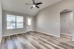 5320 Eagle Heights Dr, Dallas, TX 75212 - Photo 5