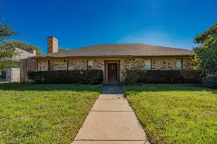 1802 Westgate Dr, Terrell, TX 75160 - Photo 1