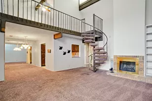 12502 Burninglog Ln, Dallas, TX 75243 - Photo 3