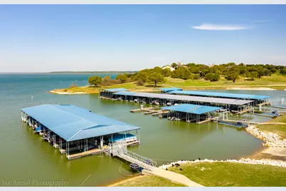 39131 Royalwood Lane, Whitney, TX 76692 - Photo 15