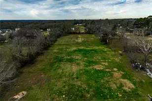 410 S Oak St, Van, TX 75790 - Photo 1