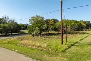 41033 Flagstone Cir, Whitney, TX 76692 - Photo 1