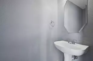 2500 Rockbrook Dr, Lewisville, TX 75067 - Photo 17