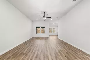 1102 Holly St, Cleburne, TX 76033 - Photo 5