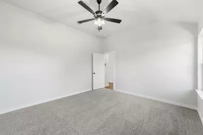 1102 Holly Street, Cleburne, TX 76033 - Photo 21