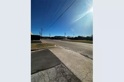 118 W College Street, Mesquite, TX 75149 - Photo 11