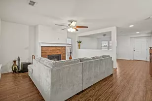 728 Jewelflower Dr, DeSoto, TX 75115 - Photo 5