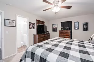 301 E Williams St, Bowie, TX 76230 - Photo 15