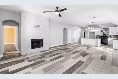 309 Dupont Circle, Fort Worth, TX 76134 - Photo 9