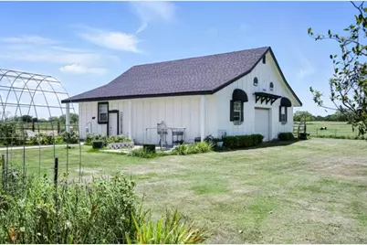 200 Union Grove Road, Valley View, TX 76272 - Photo 7