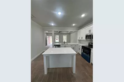 5741 Black Pine Circle, Granbury, TX 76048 - Photo 15