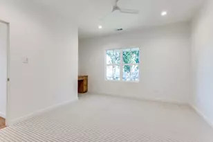 3838 Princess Ln, Dallas, TX 75229 - Photo 19