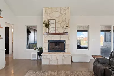 353 Willow Moon Ranch Road, Crawford, TX 76638 - Photo 5