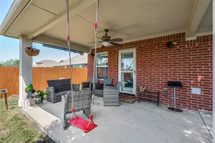 2384 Evening Song Dr, Little Elm, TX 75068 - Photo 5