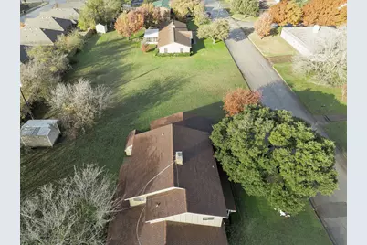 319 Allen Drive, Justin, TX 76247 - Photo 13