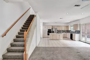 17055 Vinland Dr, Addison, TX 75001 - Photo 9