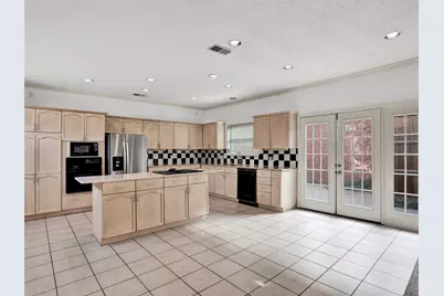 17055 Vinland Drive, Addison, TX 75001 - Photo 11