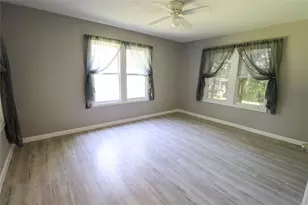2208 N Sylvania Ave, Fort Worth, TX 76111 - Photo 13