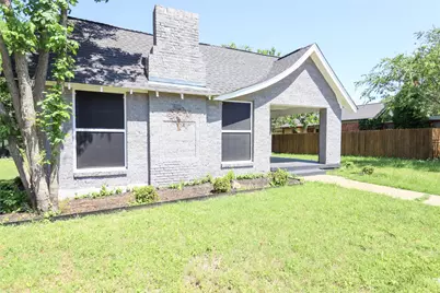 2208 N Sylvania Avenue, Fort Worth, TX 76111 - Photo 3