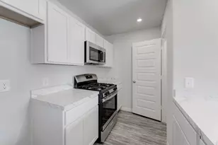 408 Lens St, Eastland, TX 76448 - Photo 31