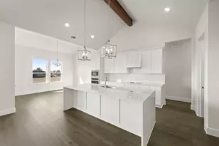 1300 Green Ridge Dr, Weatherford, TX 76085 - Photo 7