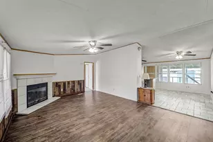 7442 Cottonwood Creek Rd, Fort Worth, TX 76135 - Photo 5