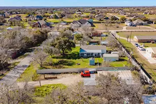 7442 Cottonwood Creek Rd, Fort Worth, TX 76135 - Photo 33