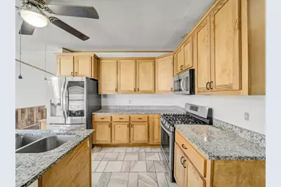 7442 Cottonwood Creek Road, Fort Worth, TX 76135 - Photo 17