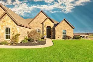 694 Jennings Ln, Azle, TX 76020 - Photo 3