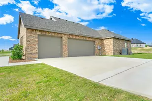 412 Collum Vw, Azle, TX 76020 - Photo 37