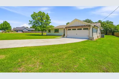 1937 N Dale Avenue, Stephenville, TX 76401 - Photo 3