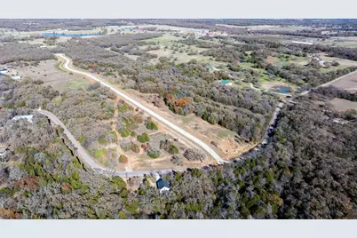 1 Shady Oak Lane, Valley View, TX 76272 - Photo 5