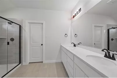 1401 Quail Creek Drive, Cleburne, TX 76033 - Photo 21