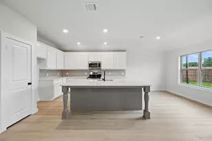 1401 Quail Crk Dr, Cleburne, TX 76033 - Photo 5