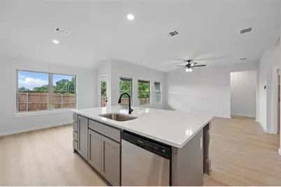 1401 Quail Creek Drive, Cleburne, TX 76033 - Photo 11