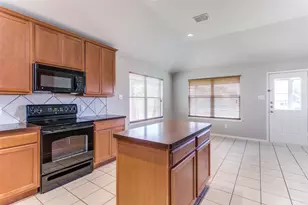 15428 Adlong Dr, Fort Worth, TX 76262 - Photo 9